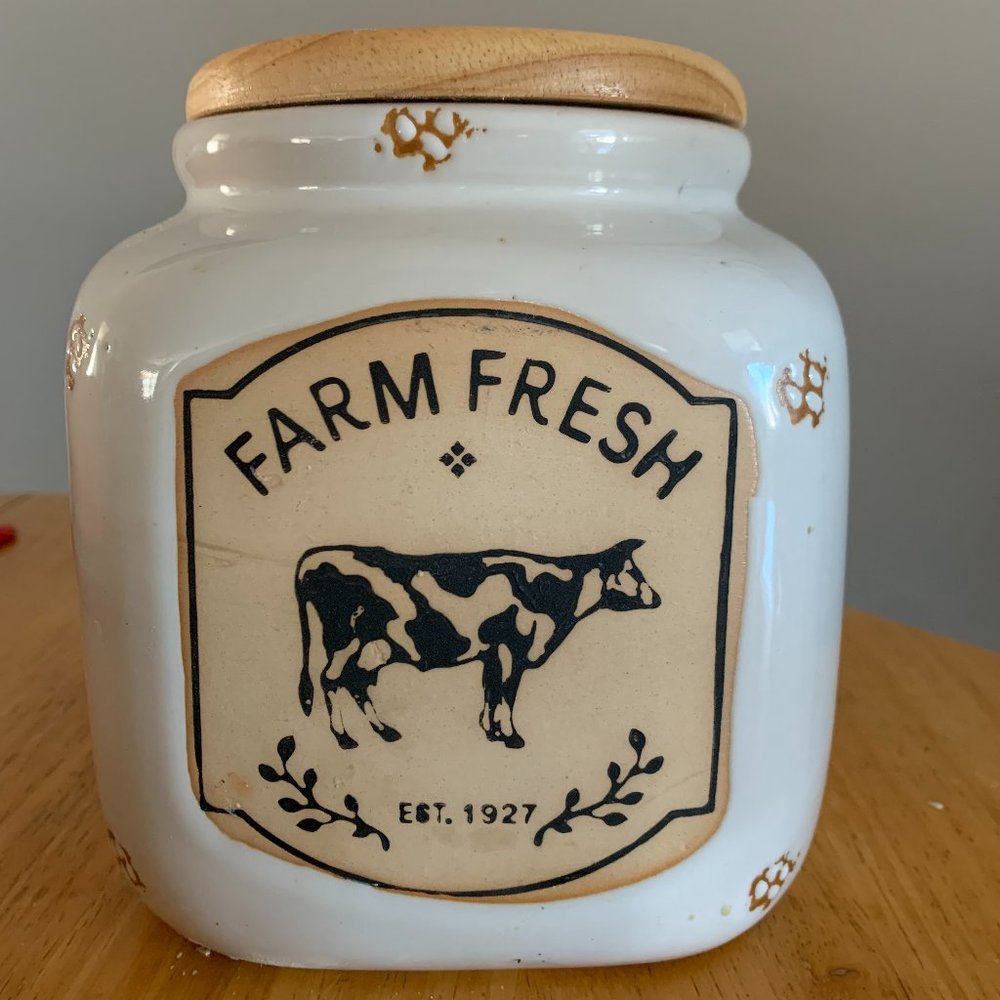 Ceramic Container "Farm Fresh"